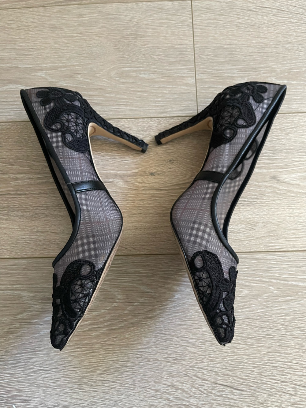 Karl Lagerfeld Black and White Heels Box